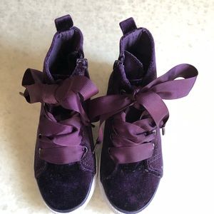 Cat & Jack Girls High Top Sneakers 10